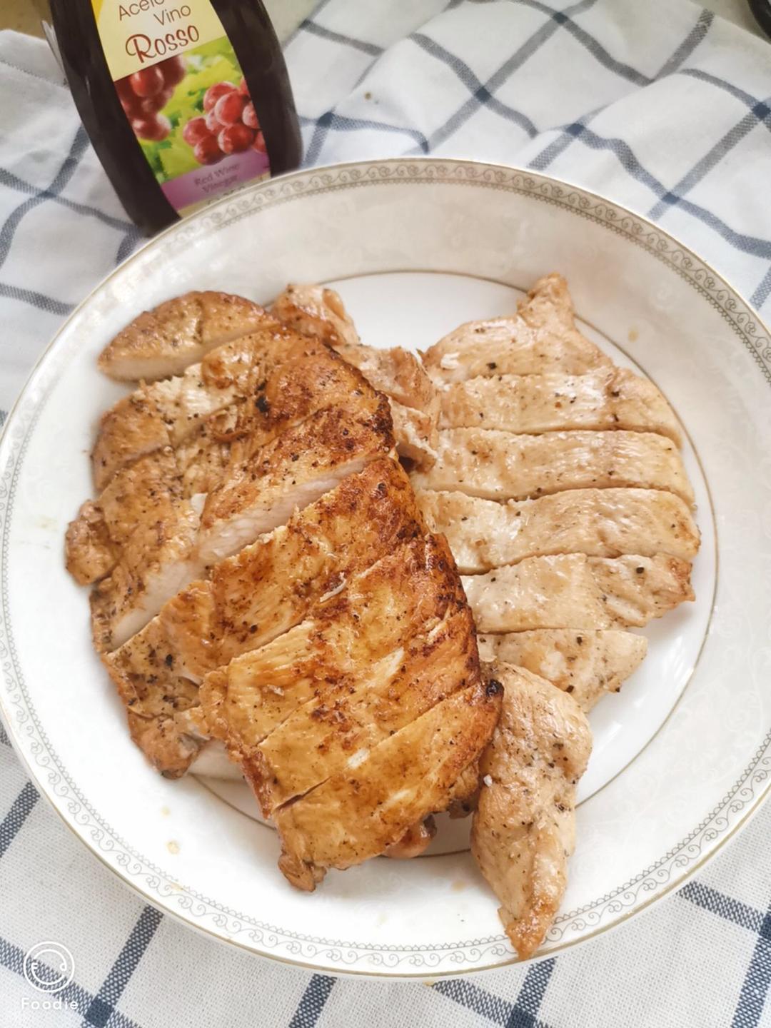 【嫩煎鸡胸肉】