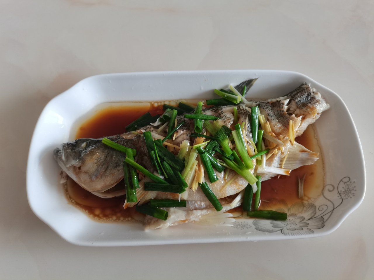 【宝宝辅食】清蒸鲈鱼，蚝汁提鲜更入味