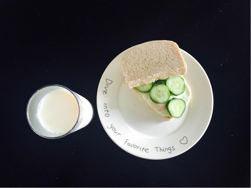 周周今天吃什么。