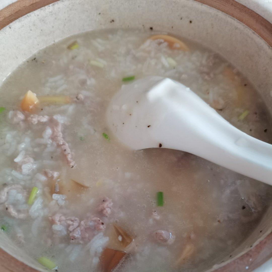 十五分钟快手之香滑皮蛋瘦肉粥(附五分钟电饭煲电压力锅更快捷方法)