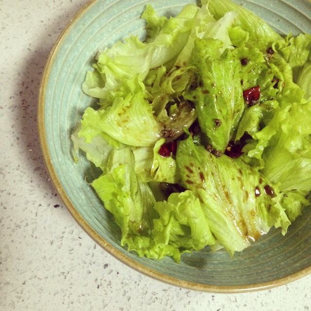 炝拌手撕西生菜