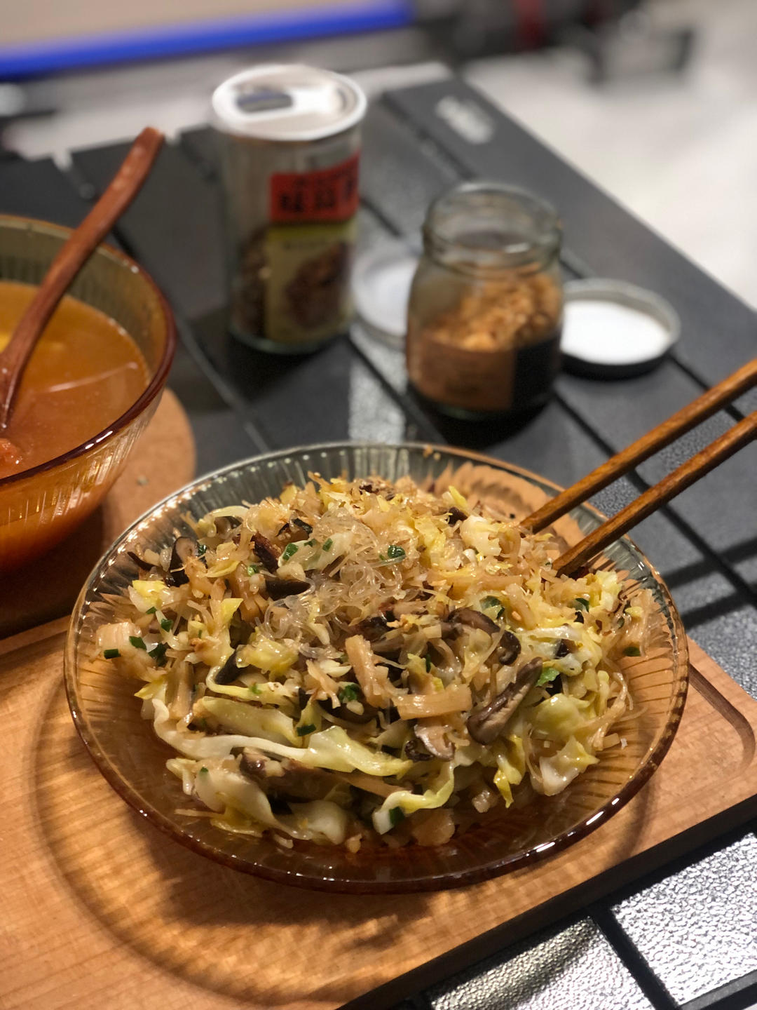 香菇干贝粉丝煲