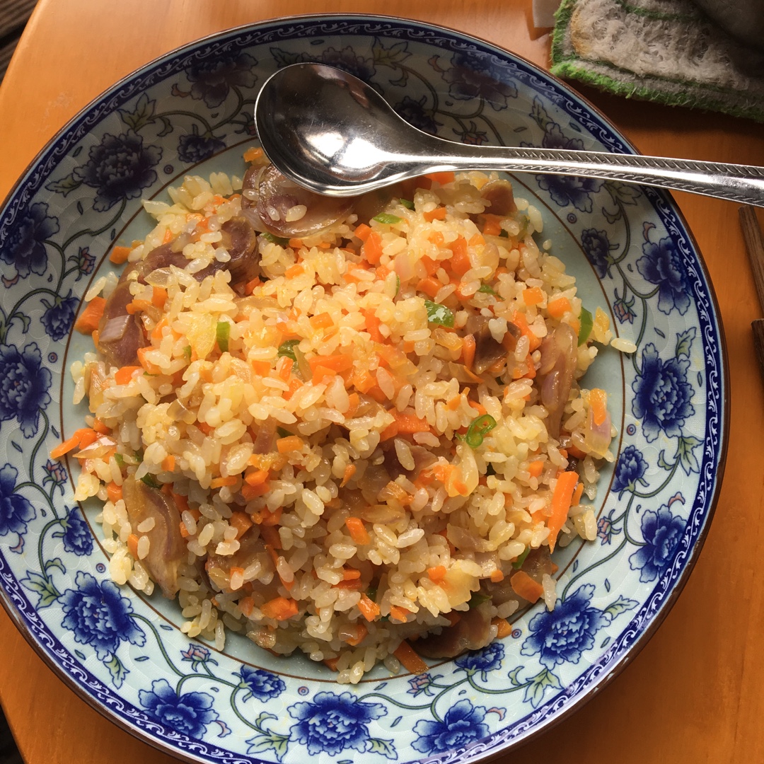 爆好吃的无敌腊肠炒饭