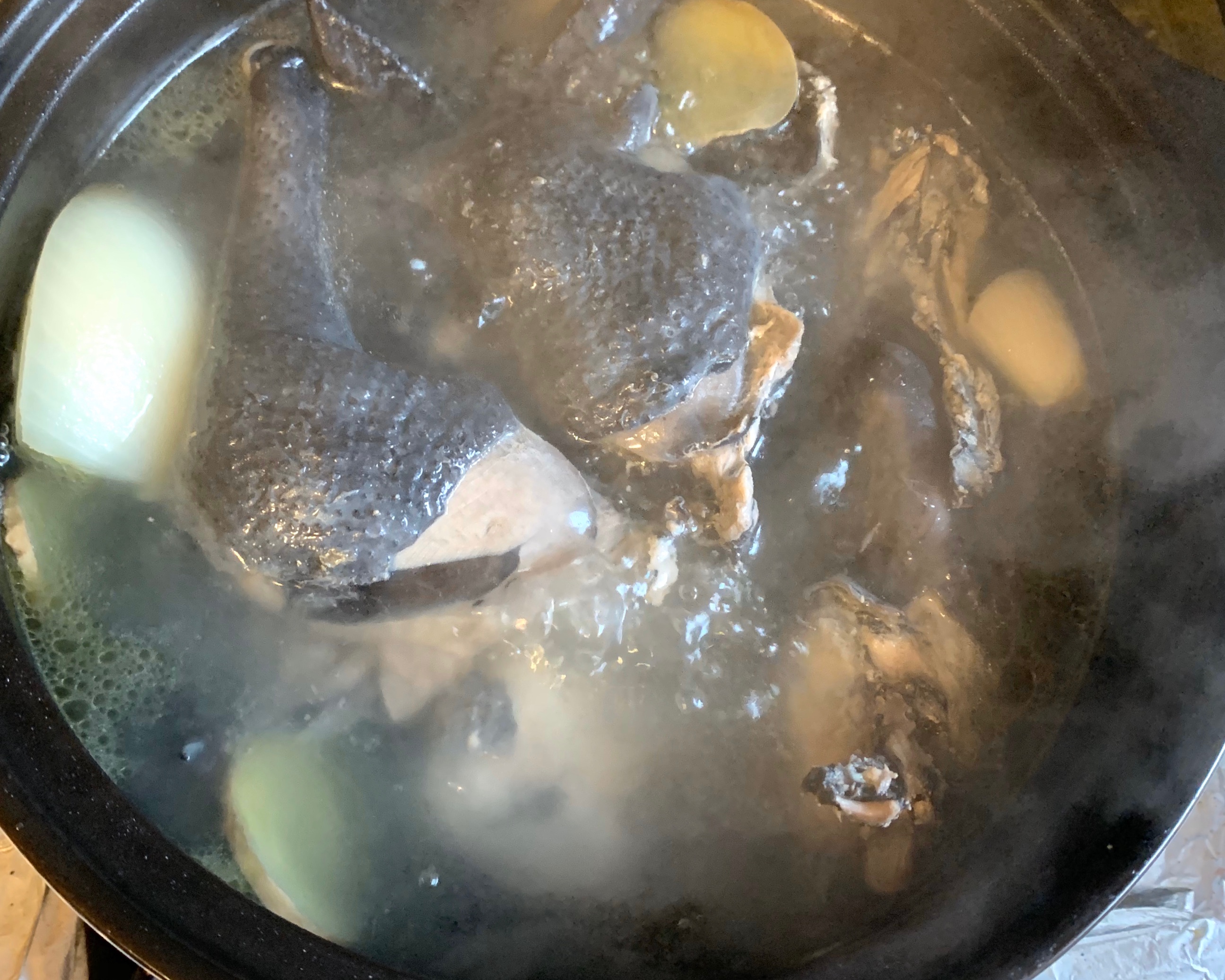 乌鸡红枣汤，滋补又美味的做法 步骤5