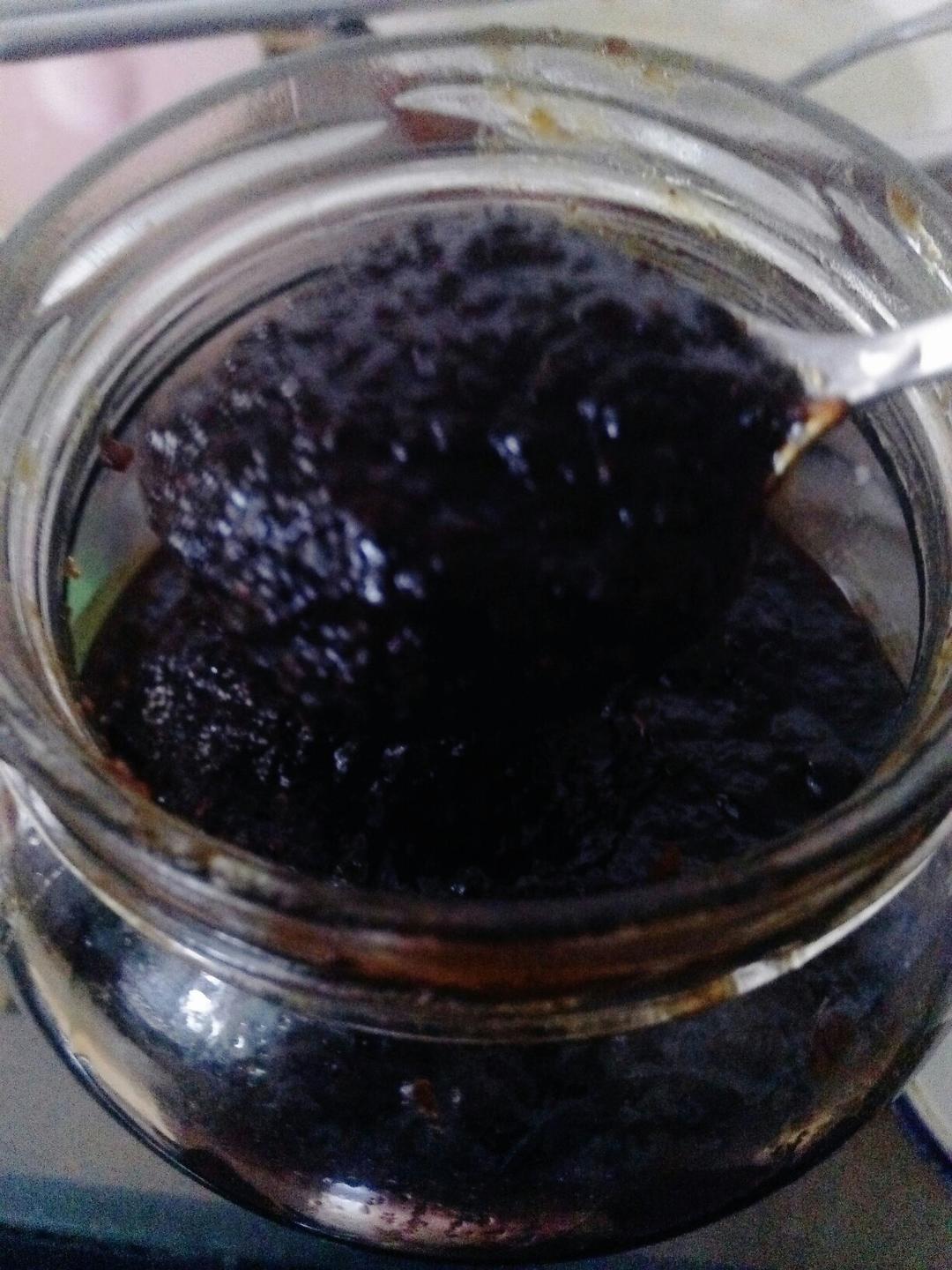 黑糖红枣枸杞姜母茶酱