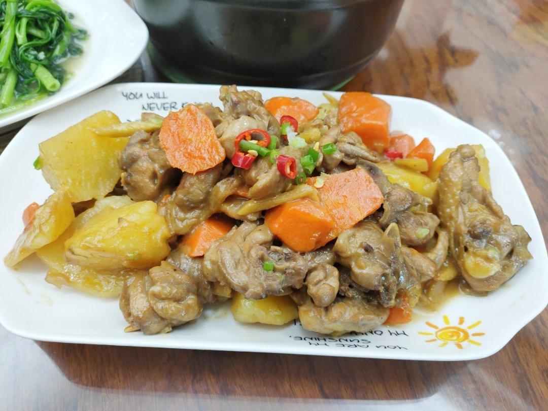 胡萝卜淮山排骨汤