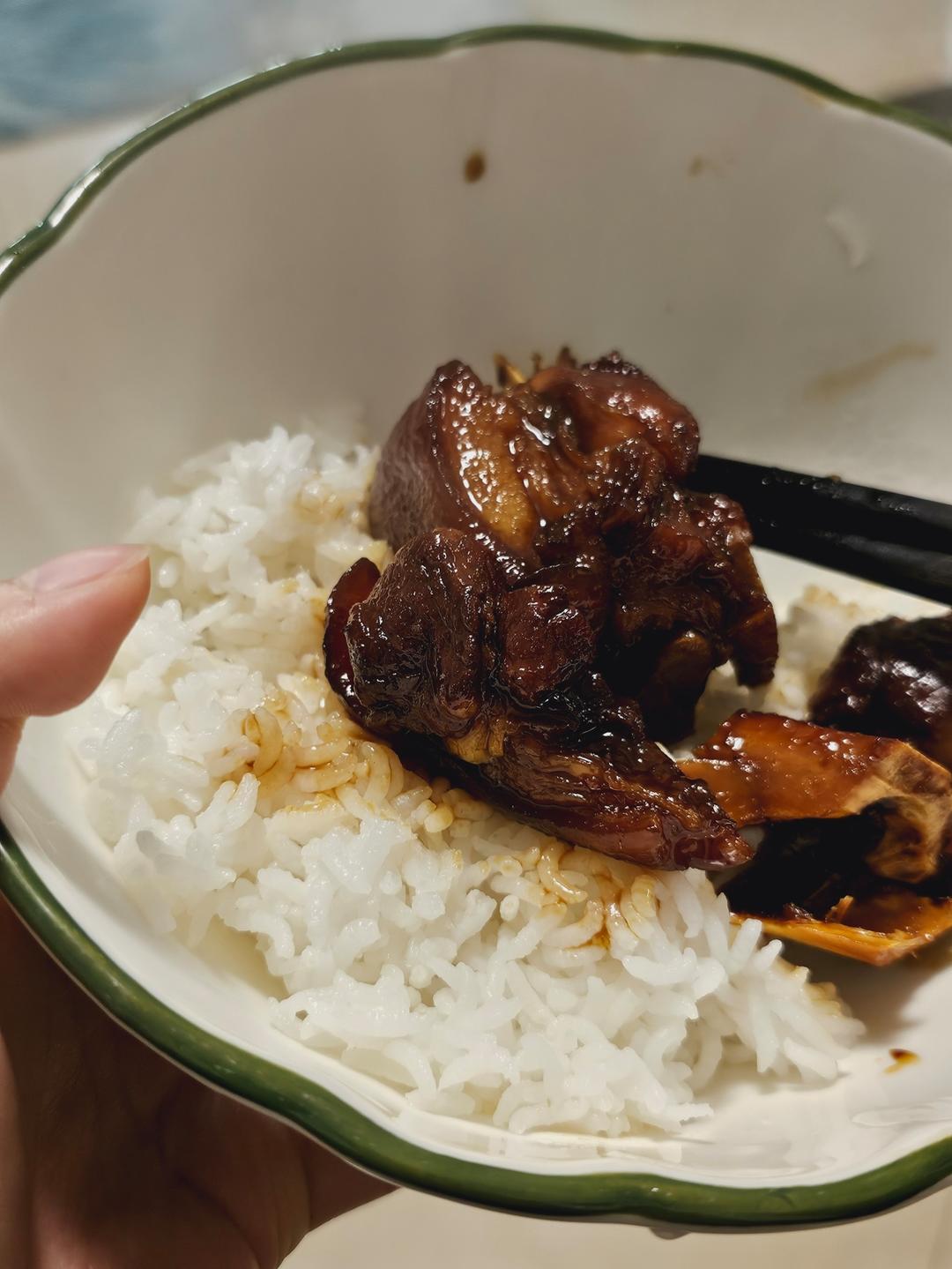 美味的家常菜：红烧猪蹄
