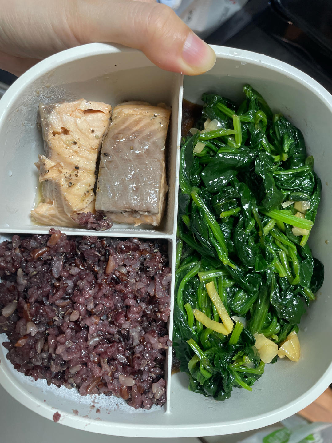 凉拌菠菜(家传秘方)