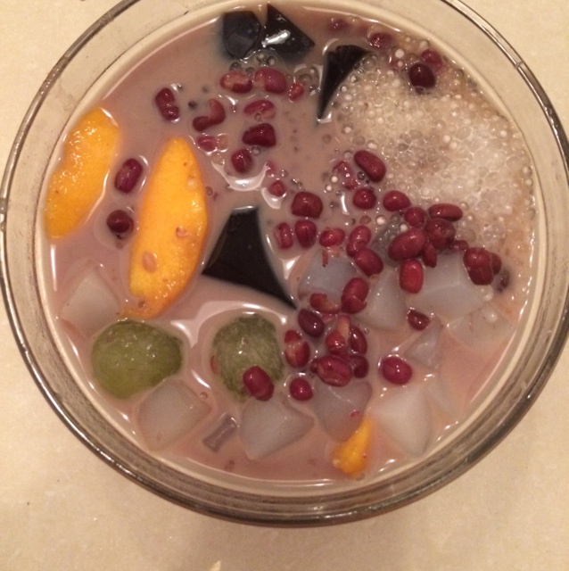 ying宝做的水果芋圆烧仙草