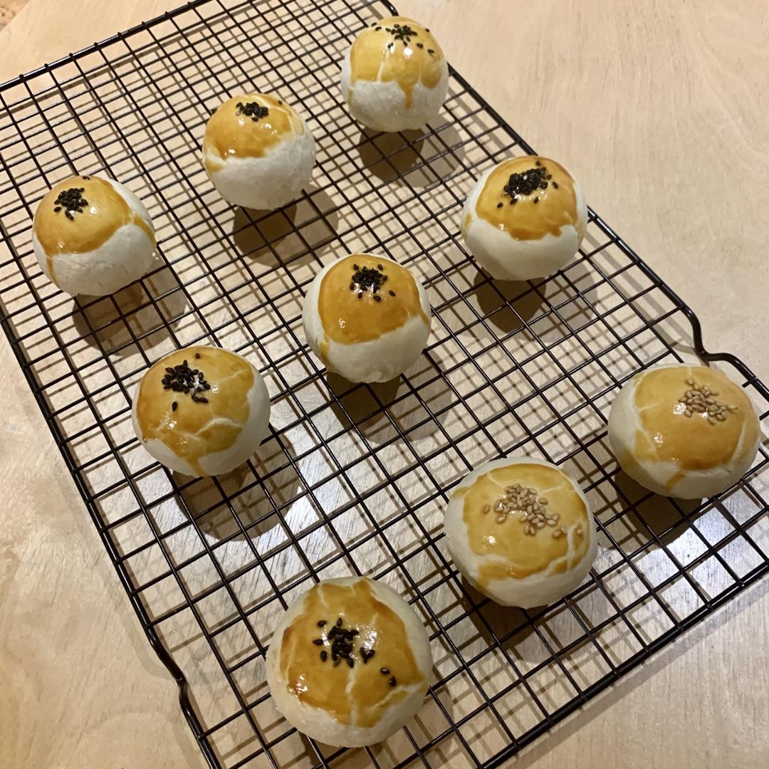层层酥脆的完美蛋黄酥