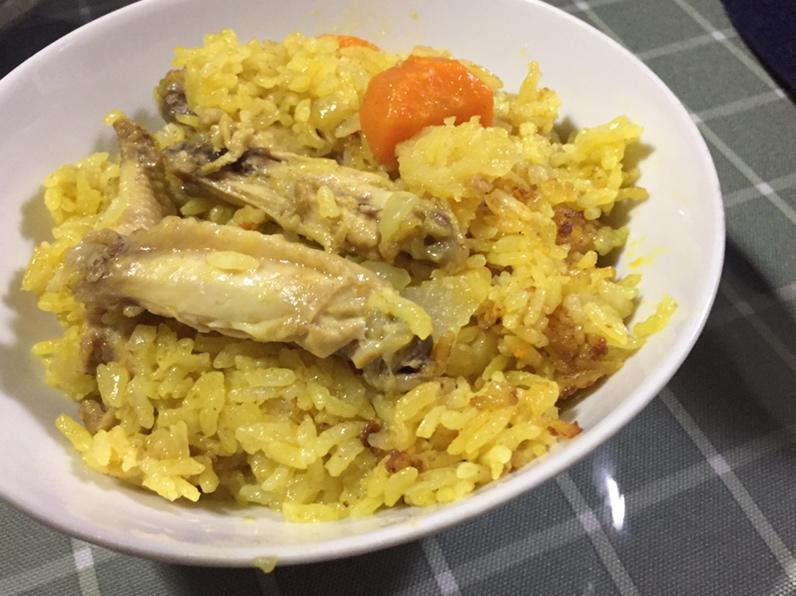 咖喱鸡翅焖饭