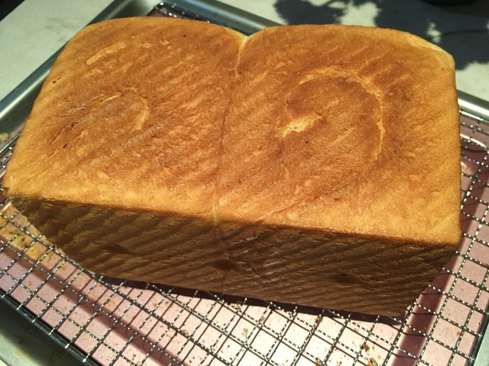 健身食谱-复杂碳水化合物-全麦面包