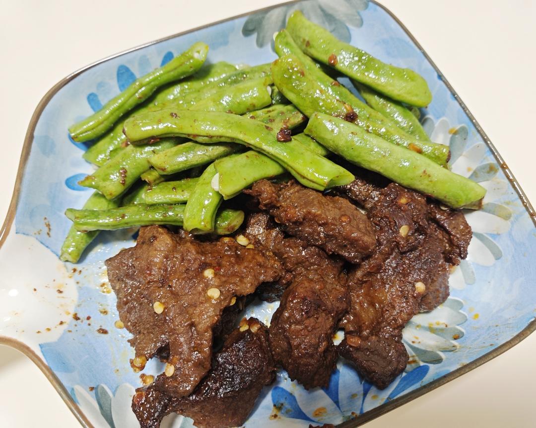 香煎牛肉（黄油版）～自制儿童牛排～配料安全，吃的放心