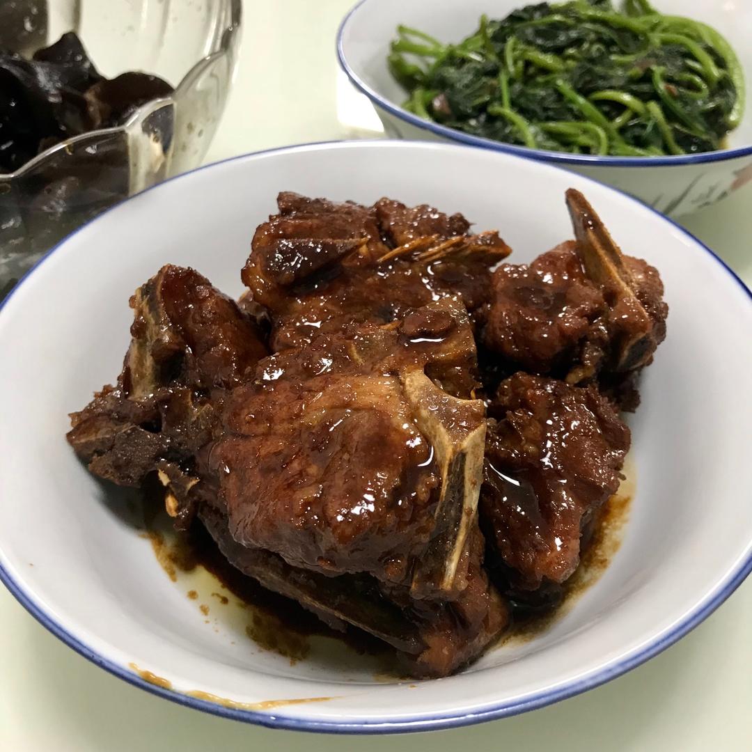 有滋有味香到吮指的酱骨架