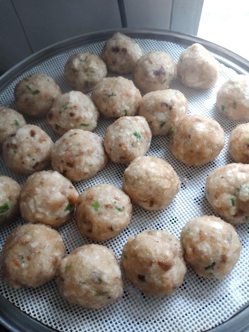 好吃到爆的豆腐丸子