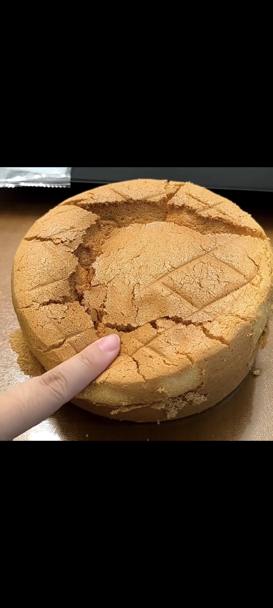 超柔软6寸戚风蛋糕(附8寸配方)零失败 超详细‼️含操作视频