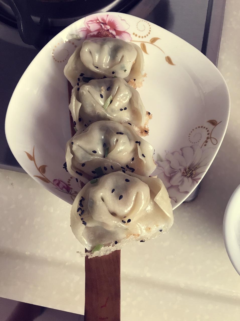 早餐来一锅香脆的生煎饺子