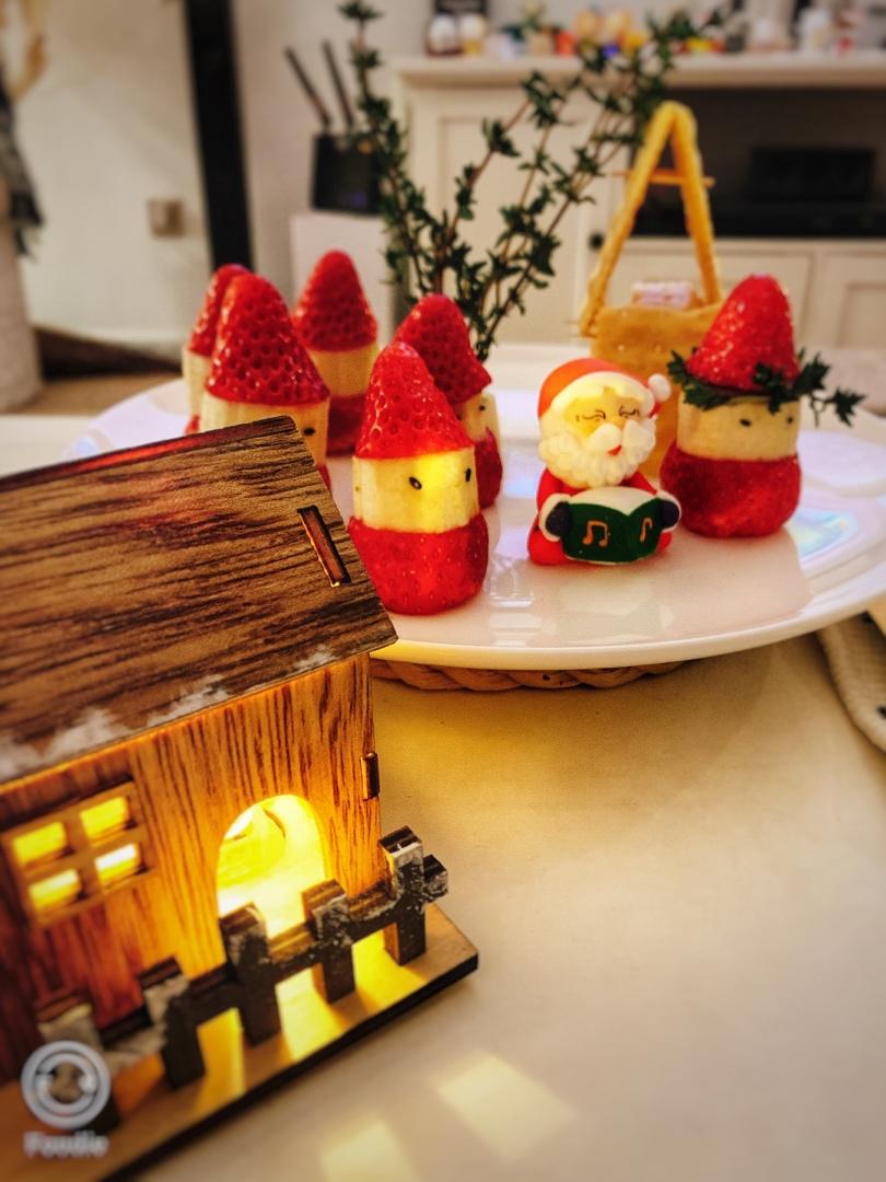 草莓香蕉圣诞老人