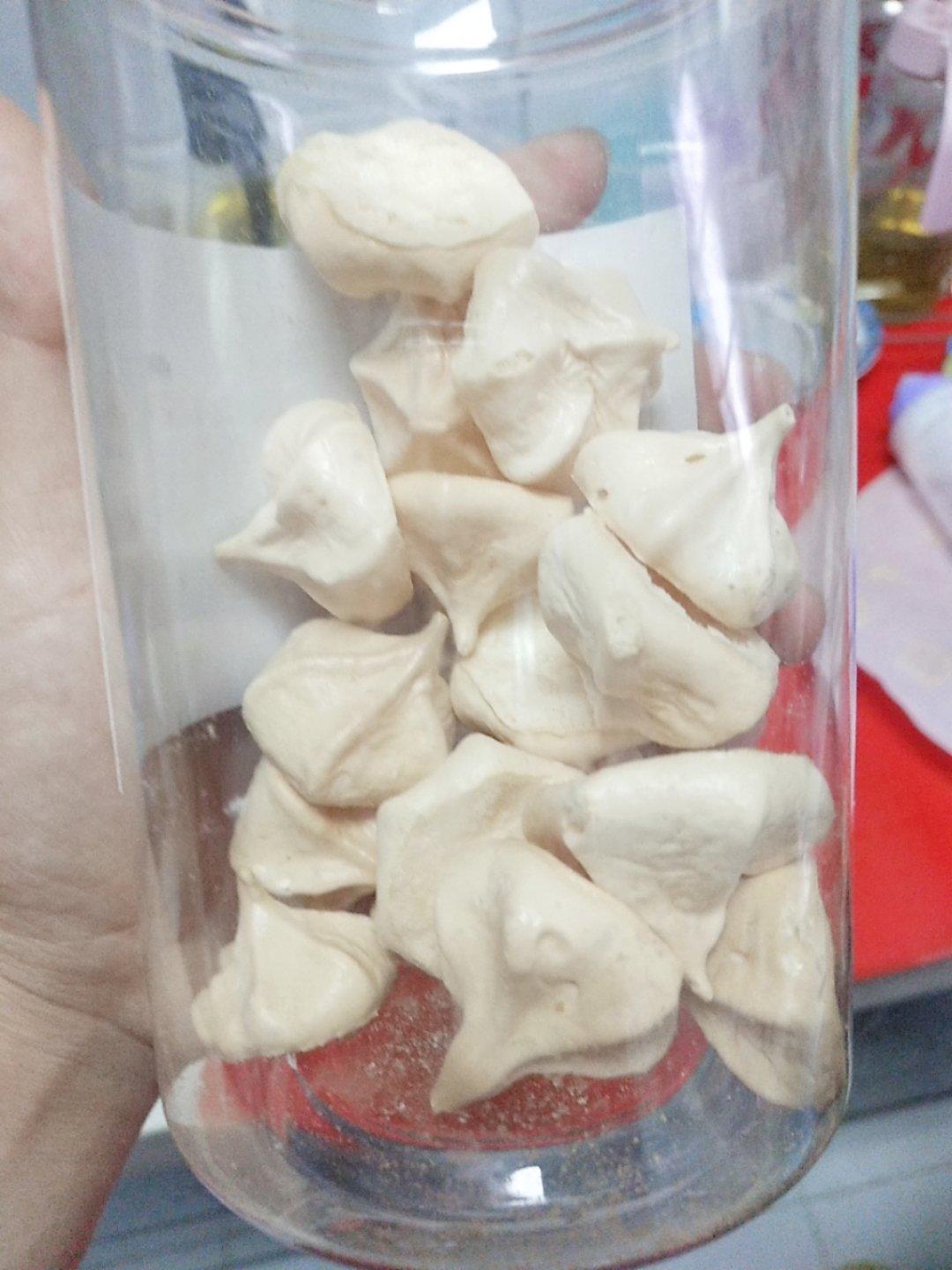 蛋白糖（烤箱做蛋白糖）