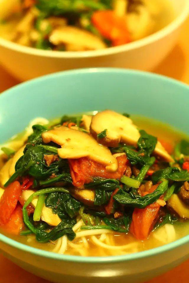 董太的私房菜--香菇汤面的做法