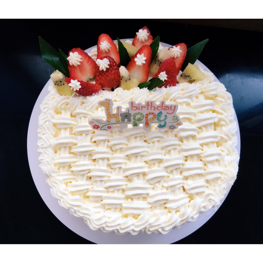 裱花奶油草莓蛋糕🍰（含详细抹面裱花教程）