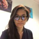 十二月的小妮子