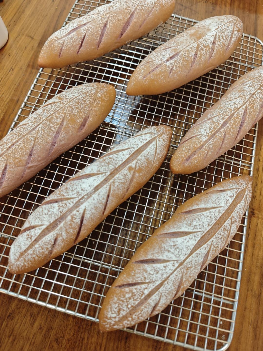 无敌好吃的：芋泥肉松面包！