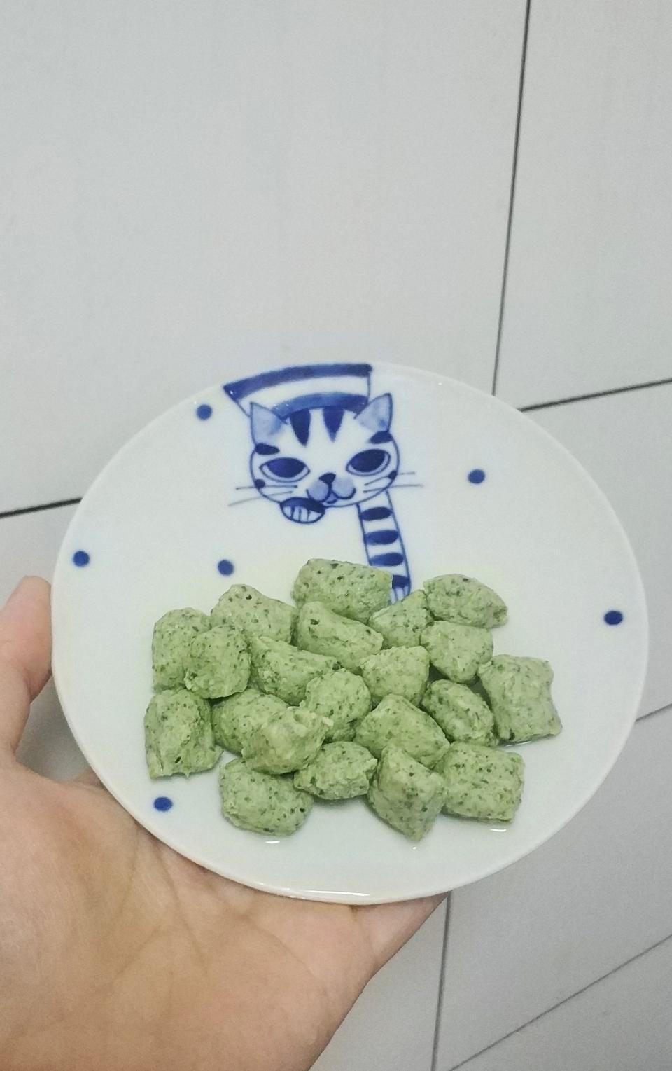 宝宝辅食:口蘑菠菜鸡肉丸