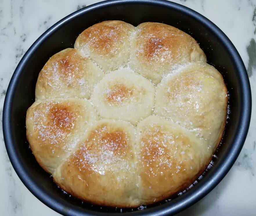 花型黄油小面包