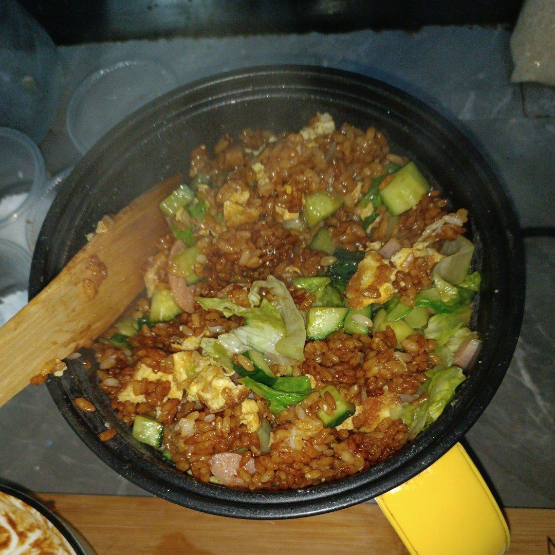 怎么都吃不腻的酱油炒饭！