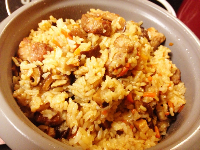 喷香排骨焖饭（爆好吃）