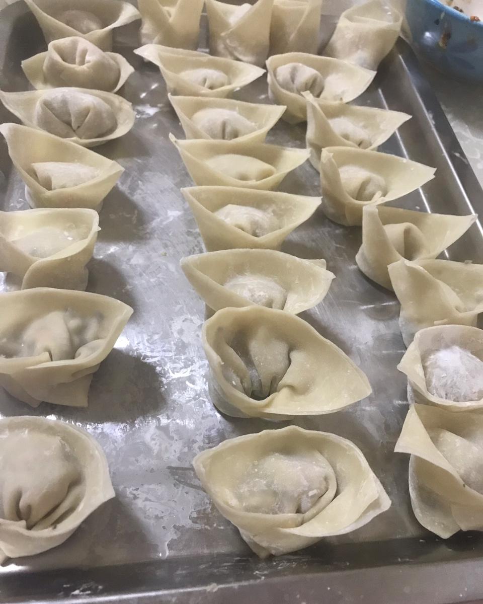 元宝馄饨的包法