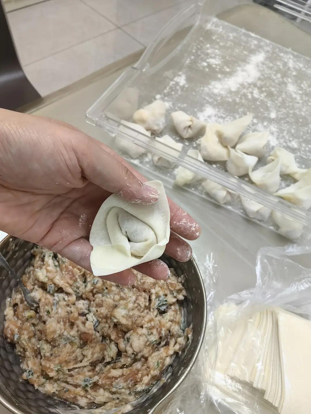 肉不柴的馄饨馅