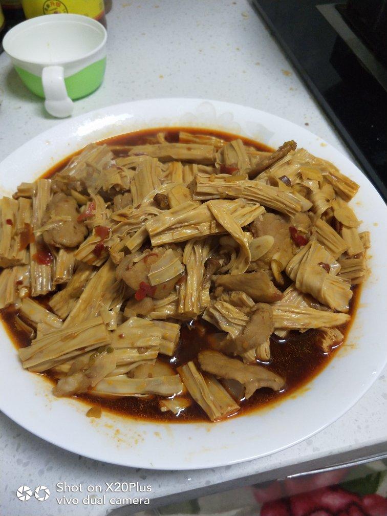 超级下饭的腐竹炖肉！