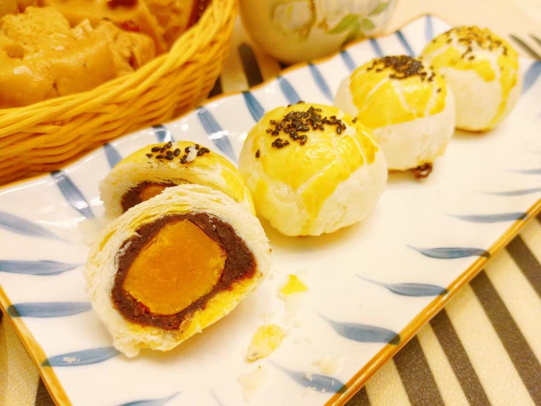蛋黄酥
