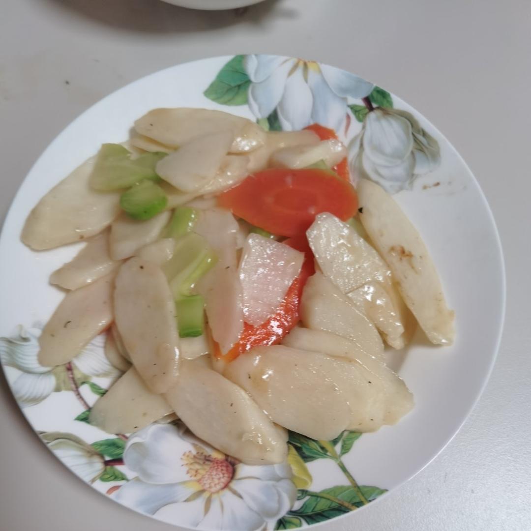 莴笋胡萝卜炒山药（色味俱全的妙哉组合）