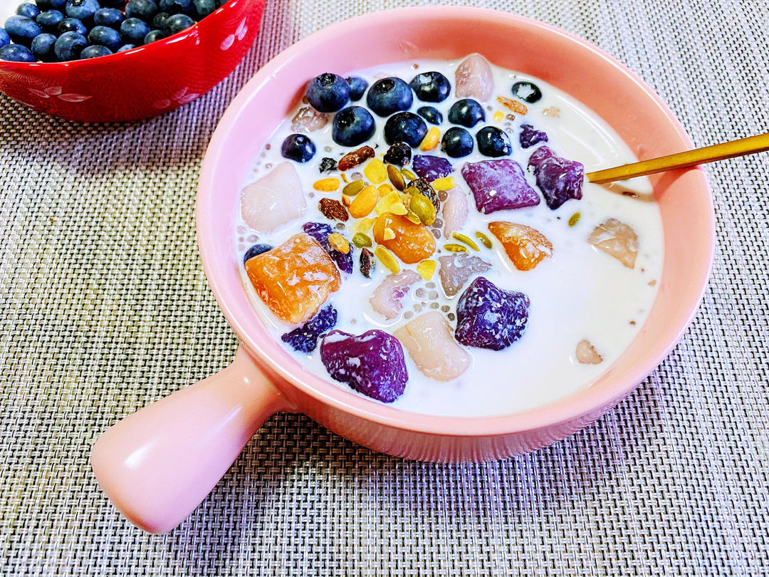 芋圆红豆烧仙草