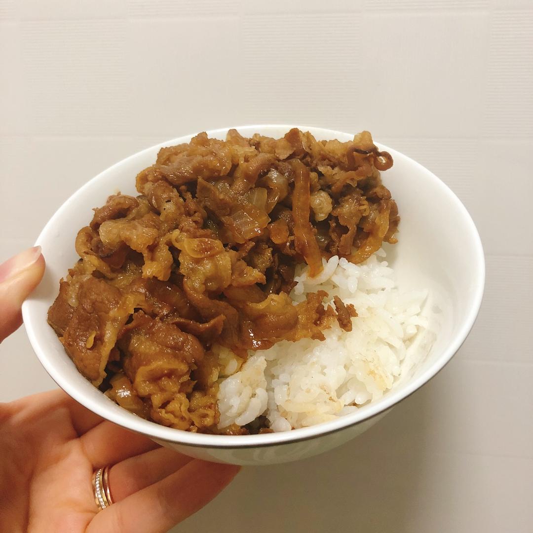 吉野家牛肉饭（牛丼）