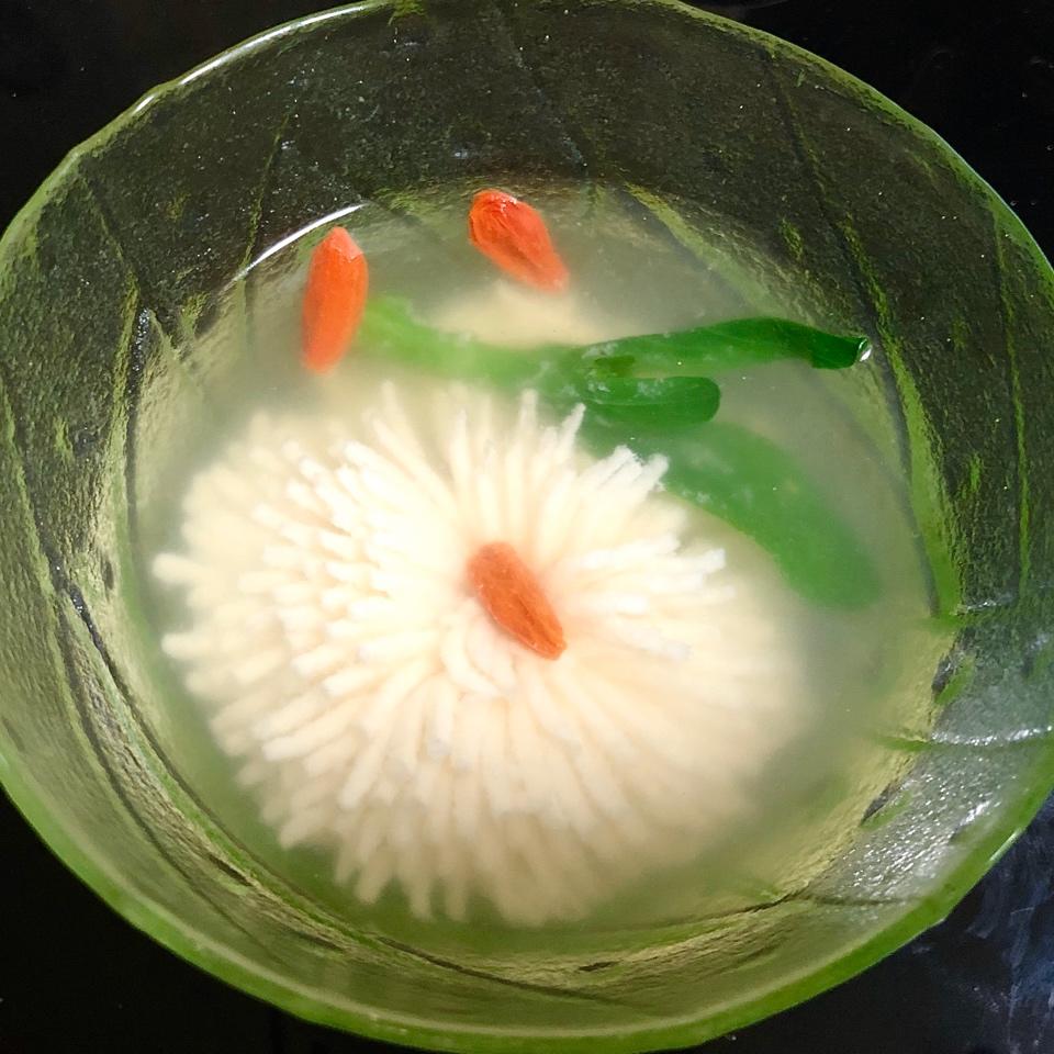 鸡汤菊花豆腐
