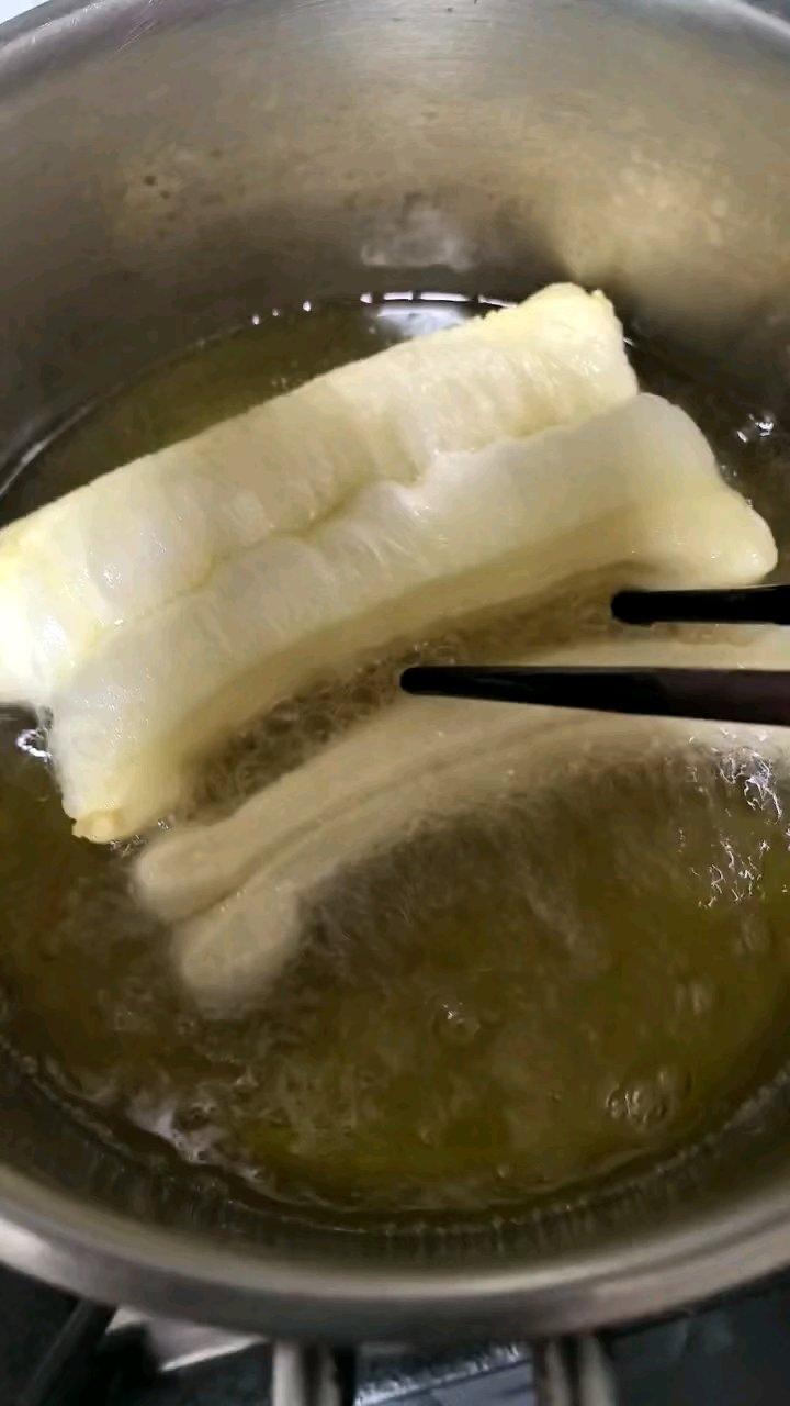 酥软好吃的油条