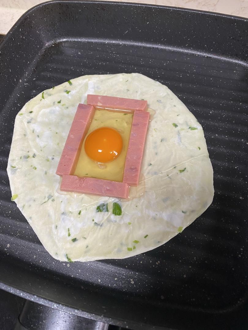 5分钟就能搞定的手抓饼早餐，酥到掉渣～