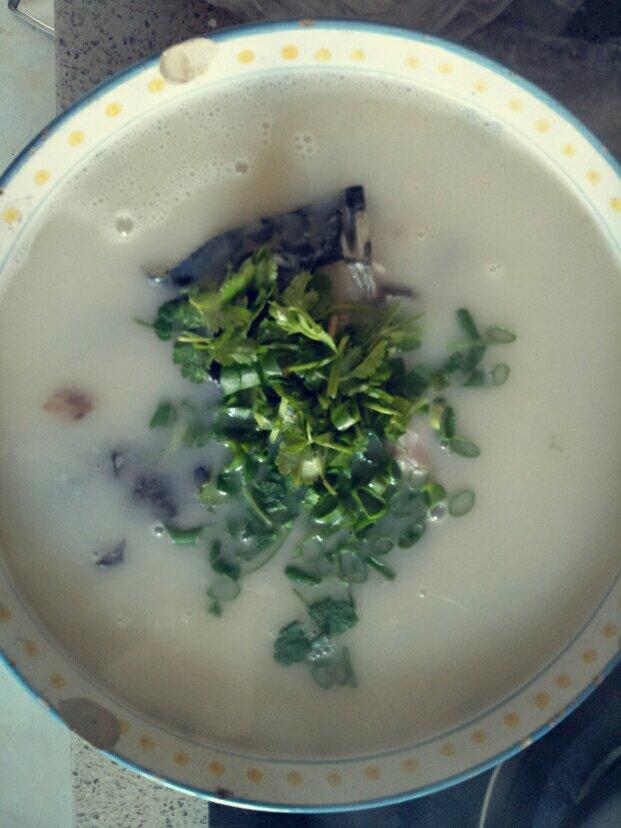 流传已久的太白鱼头汤