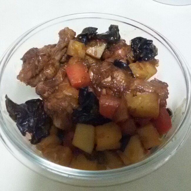 土豆炖翅根