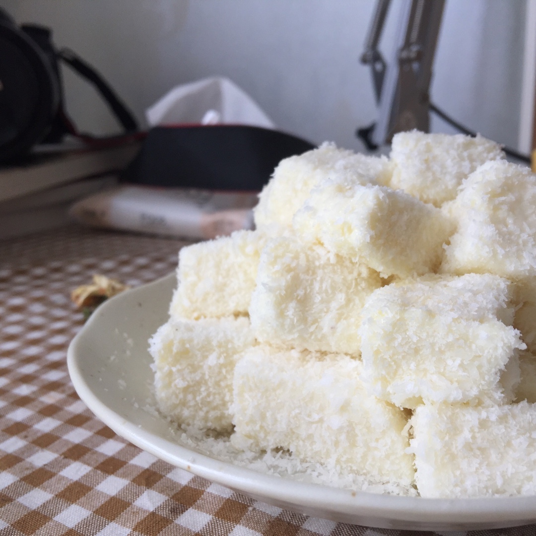 完胜85度C牛奶椰丝小方