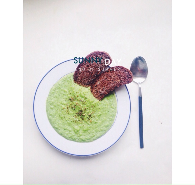 奶油西兰花浓汤