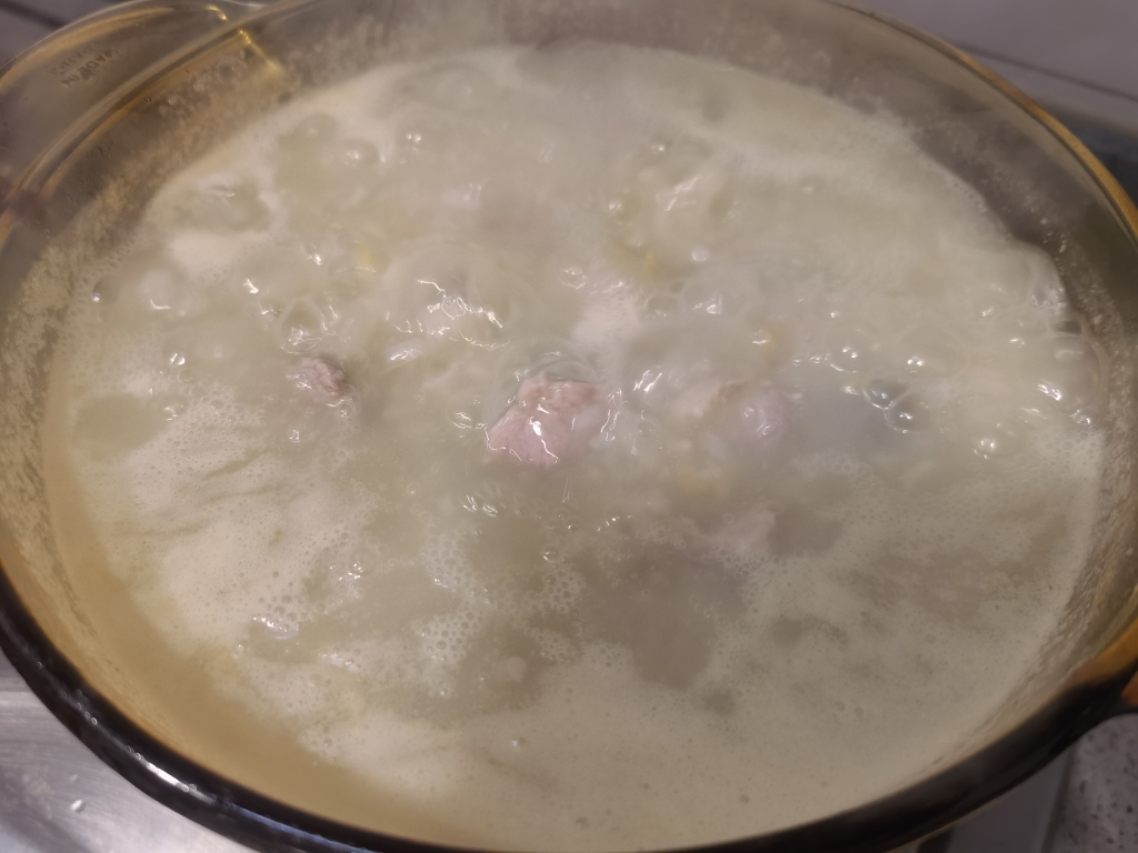 广式皮蛋瘦肉粥的做法 步骤7