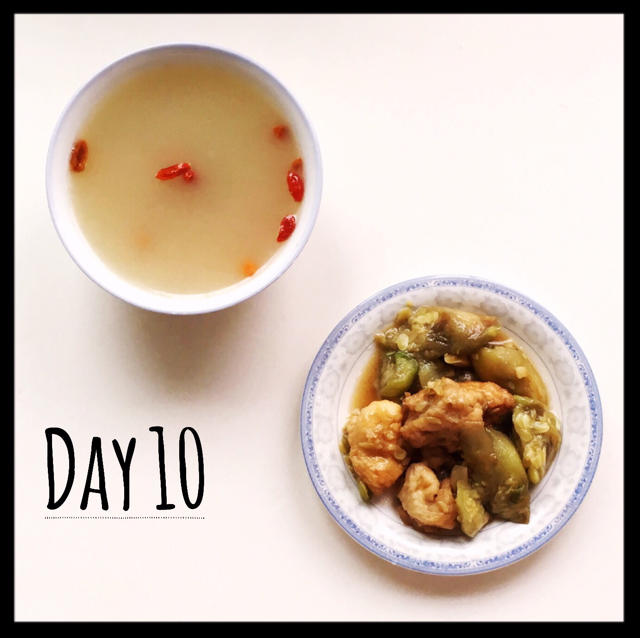 丝瓜炒油条--超级好吃（附视频菜谱）