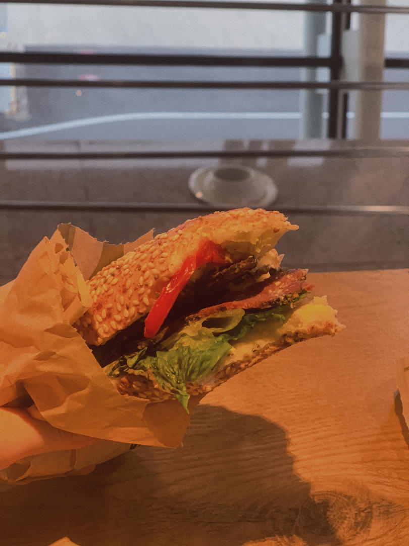 星巴克帕斯雀牛肉鲜蔬三明治｜从面包胚开始复刻