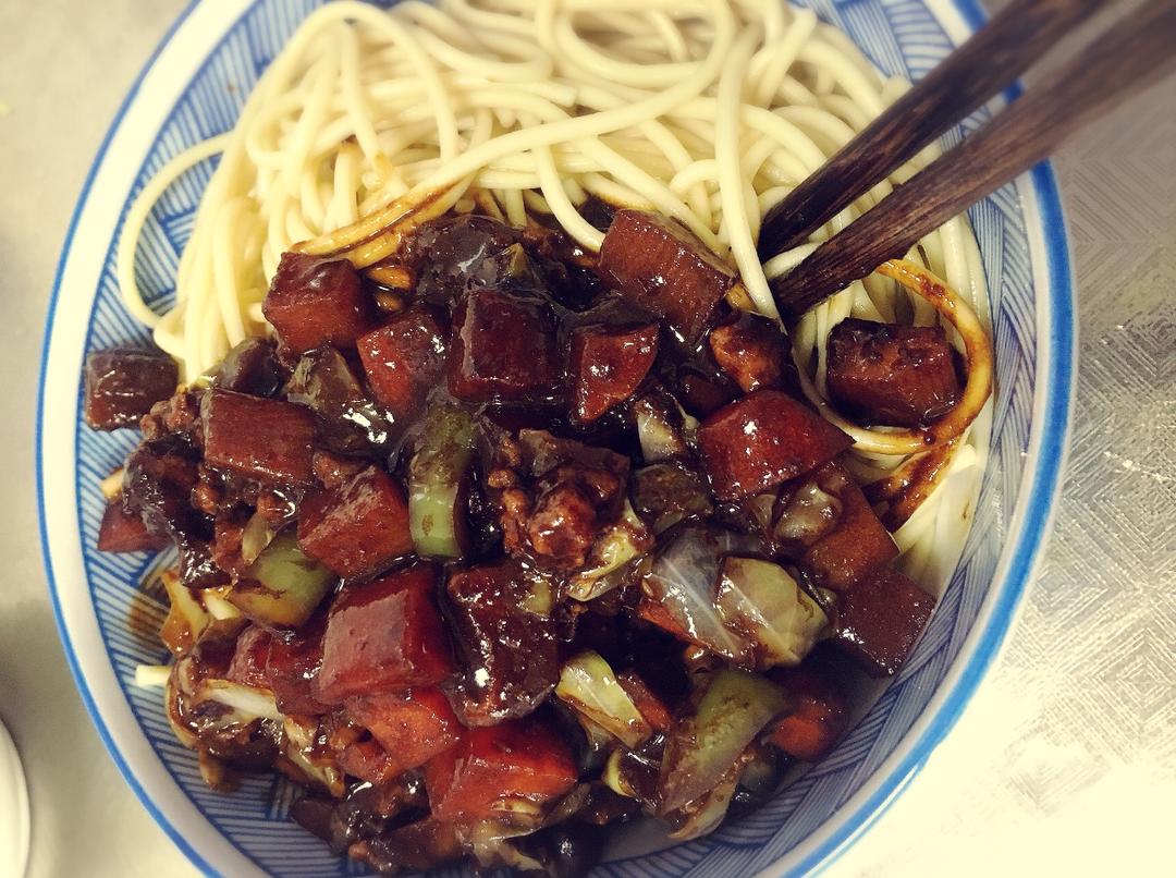 韩式炸酱面