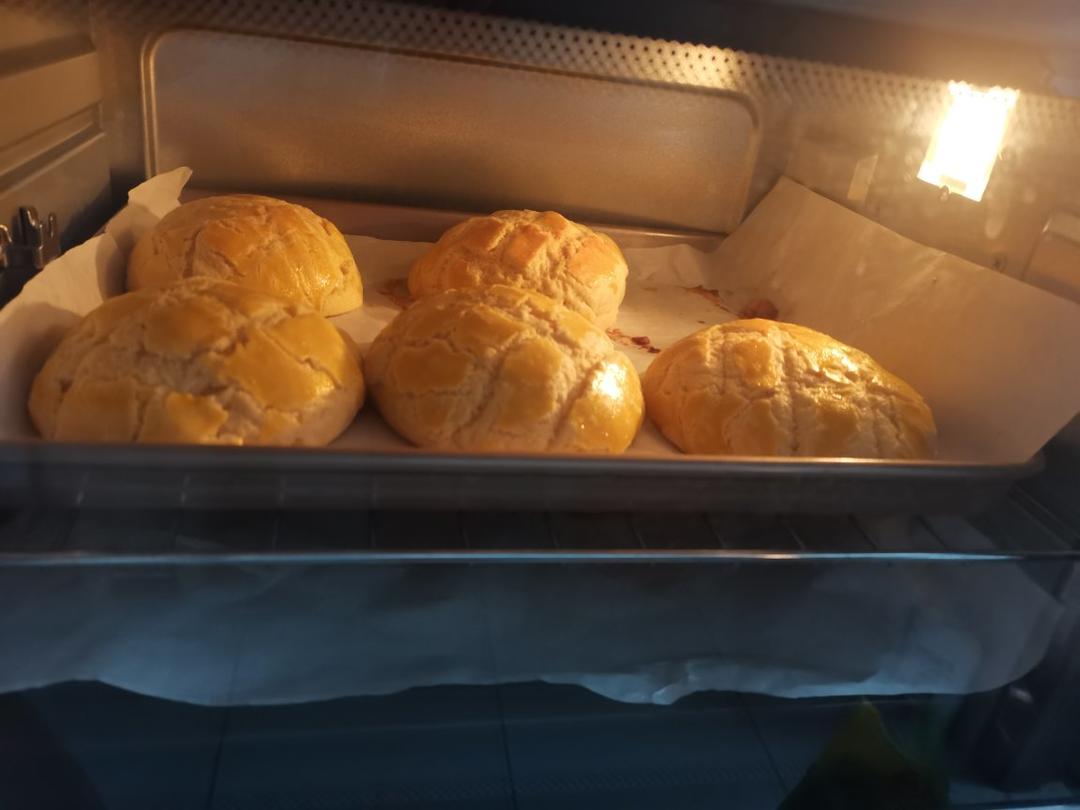 香酥柔软的港式菠萝包